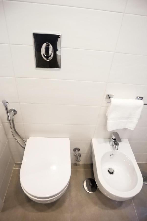 Kerbaker 14 Bed & Breakfast Наполи Екстериор снимка