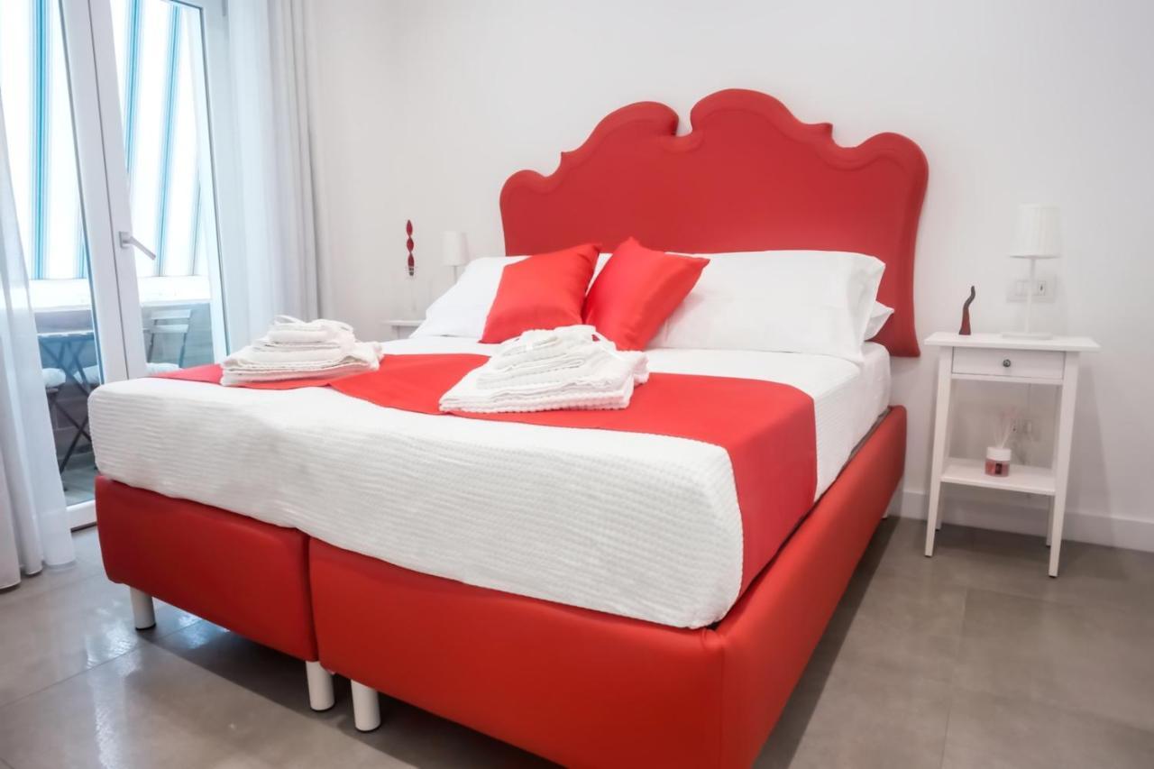 Kerbaker 14 Bed & Breakfast Наполи Екстериор снимка